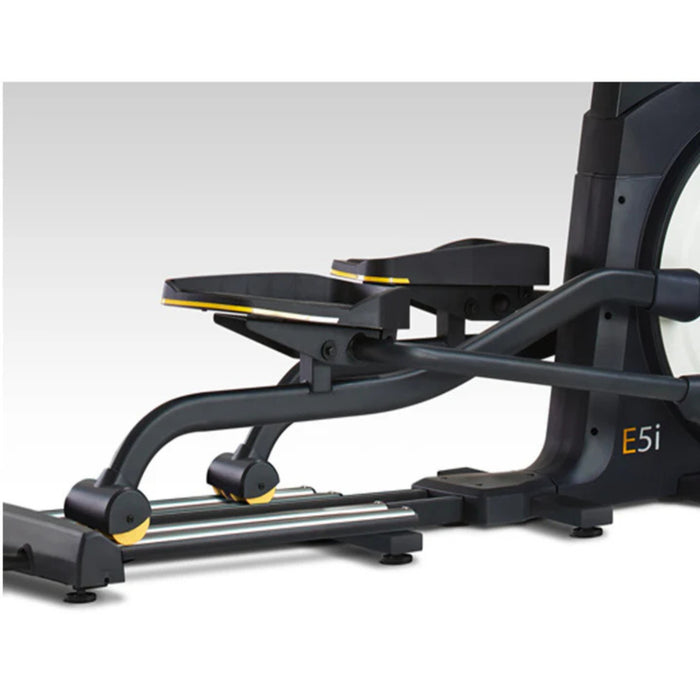 LifeSpan E5i+ Commercial Elliptical Cross trainer